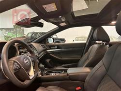 Nissan Maxima
